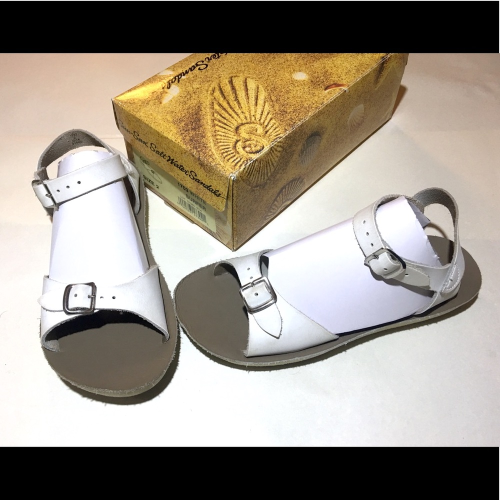 Big Girls Size 2 White Salt Water Surfer Sandals